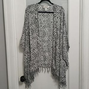 American Rag Black White Graphic Print Kimono Beach Coverup